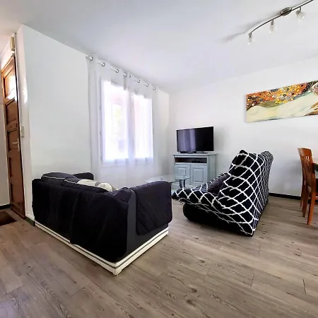 Pensión Chambres D'hotes Avec Piscine Burdeos